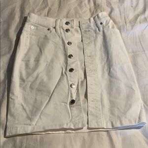 White denim skirt
